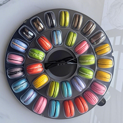 กล่องบรรจุแมคคารอน OEM กล่องอาหารหวานฝรั่งเศสระดับสูงกล่องตู้กระเป๋าสตางค์โปร่งใส 6 เมล็ด