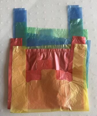 กระเป๋าช็อปปิ้ง HDPE ทนต่อแรงกระแทกสูง สามารถรีไซเคิลได้ และมีโลโก้ที่กําหนดเองสําหรับการใช้ในซุปเปอร์มาร์เก็ต