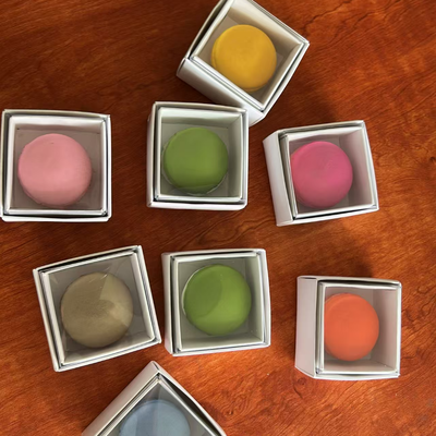 Eco-Friendly Transparent Macaron Packaging Tray Customizable for Chocolate and Bread
